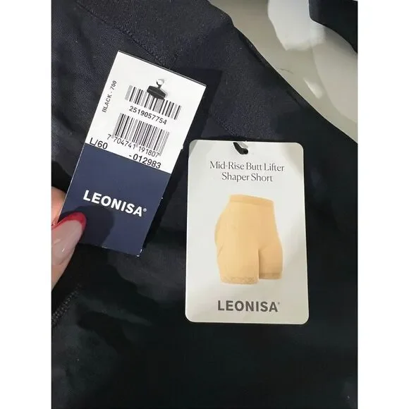 Leonisa NWT Mid-Rise Sculpting Butt Lifter Shaper Short Black Large